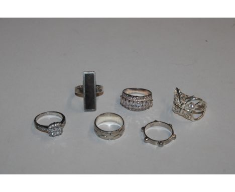 Six Sterling silver rings, 28gms total weight 