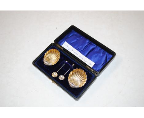 1907 William Devenport of Birmingham Sterling silver gilt salts and silver spoons 