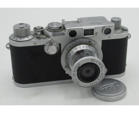 Leica IIIF 35mm rangefinder camera with Leitz Elmar 5cm 3.5 collapsible lens in chrome finish 