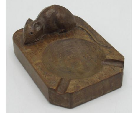 Robert Mouseman Thompson - Rectangular oak ashtray, carved with signature mouse, W10cm D7.5cm H4.5cm 