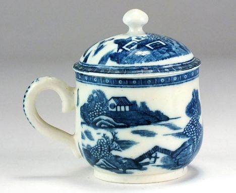 A Caughley custard cup and cover, circa 1785-90, the cup with circular section stand-off loop handle, with projecting upper t
