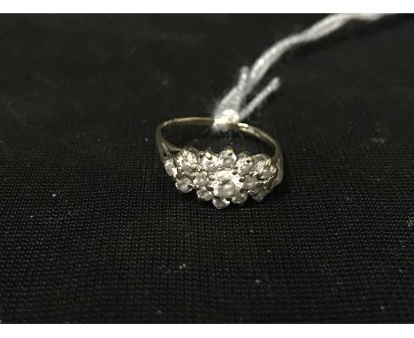 GEM SET CLUSTER RINGmarked 375, size J-K, 2g