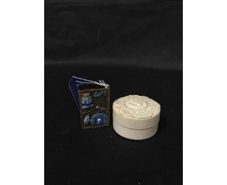 EARLY 20TH CENTURY CHINESE IVORY CIRCULAR TRINKET BOXalong with ceramic snuff bottle, lacquered trinket box, and cloisonne it