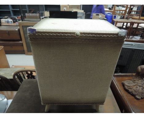 A vintage woven fibre linen box