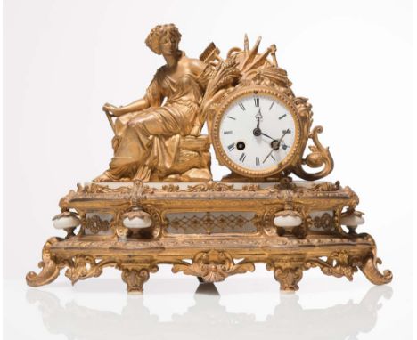 Enamel dial with Roman numerals, mechanism signed  E Bernard Breveté Medaille Paris, on alabaster base,  H cm 30x40 (overhaul