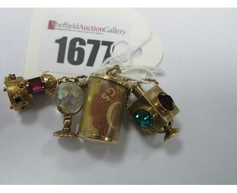 A Small Selection of 9ct Gold and Other Novelty Charm Pendants, including a globe, a Ten Shillings note in case, two lantern 