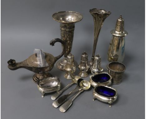 A silver 'Aladdin's lamp' table lighter, Birmingham 1926, a silver tot and sundry items, the tot with gadrooned edges, London