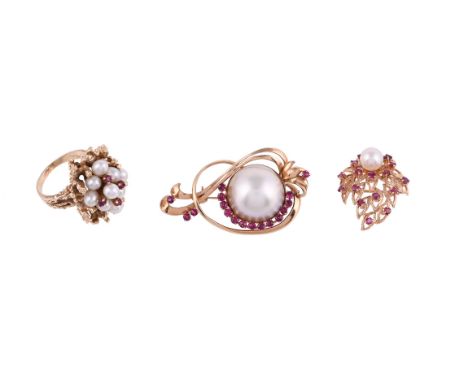 
	
		A SMALL COLLECTION OF RUBY AND CULTURED PEARL JEWELLERY
		Comprising a cultured pearl and ruby abstract cluster dress ri