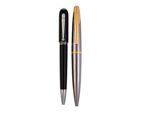 
	
		ALFRED DUNHILL, AD 2000 BRUSHED METAL CIGAR BALLPOINT PEN
		Cap and Barrel: Brushed metal cap and barrel, with gilt clip