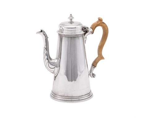 
	
		Y&nbsp;A GEORGE III SILVER TAPERING COFFEE POT
		MAKER'S MARK BC, LONDON 1777
		With a bell shaped finial to the ogee do