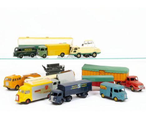 French Dinky Toy Commercial Vehicles, including 32AB SNCF Panhard Articulated Lorry, 25B Peugeot D3a Van, 887 Unic Articulate