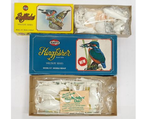 Airfix Wildlife Series Bullfinches &amp; Kingfisher, Bird Model Kits, a boxed pair. &nbsp;Although unchecked for completeness