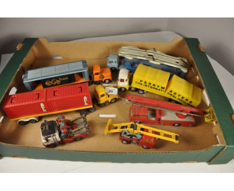 TRAY OF CORGI COMMERCIAL VEHICLES