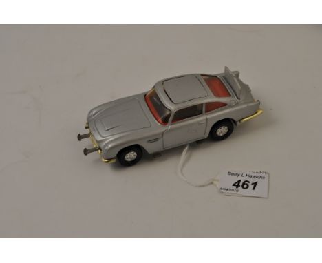 CORGI 007 ASTON MARTIN DB5 WITH FIGURE 