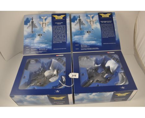 2 CORGI THE AVIATION ARCHIVE HARRIERS AA32401 GR 3 XZ997 FALKLANDS AND AA32402 BRITISH AEROSPACE FRS1 XZ450 ROYAL NAVY 1:72