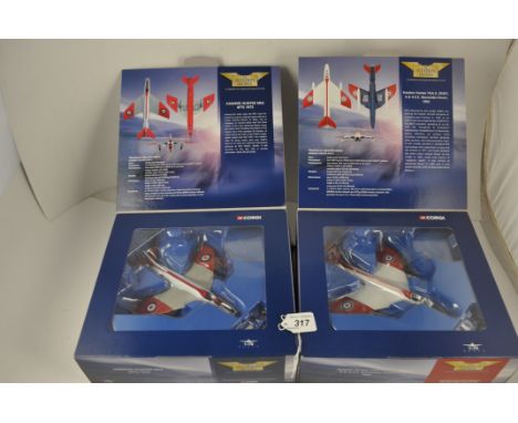 2 CORGI THE AVIATION ARCHIVE HAWKER HUNTERS 49803 MK6 4FTS 1973 AND AA32703 FGA 9 XE601 A &amp; AEE BOSCOMBE DOWN 1992 1:72
