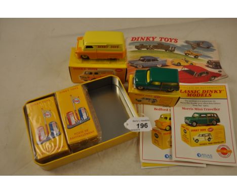 COLLECTION OF ATLAS DINKY MODELS TO INCLUDE 197 MORRIS MINI TRAVELLER, 482 BEDFORD VAN AND 2 49D PETROL PUMPS ALL BOXED