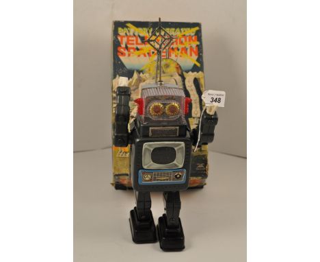 RARE VINTAGE ALPS 1960S TIN PLATE JAPANESE ROBOT BATTERY OPERATED TELEVISION SPACEMAN WITH ANTENNA AND ORIGINAL BOX 