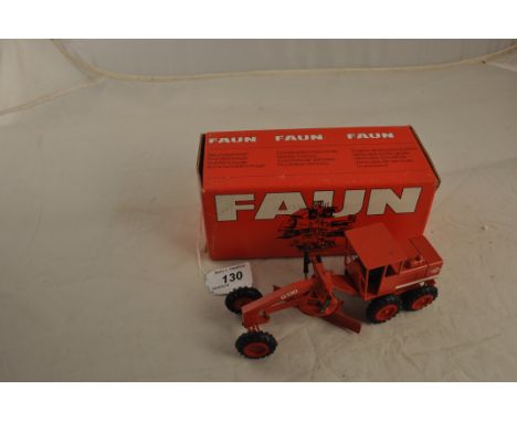 NZG MODEL 232 FAUN G130 O&amp;K SPREADER 1:50 WITH BOX