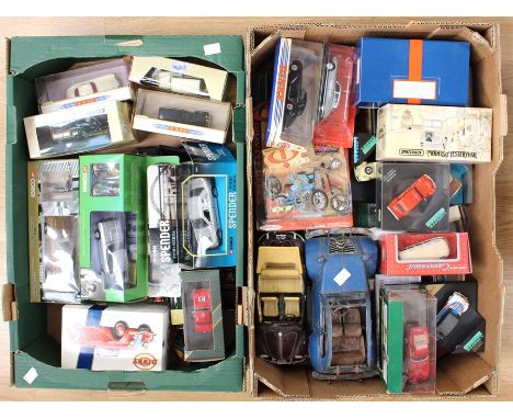 A collection of assorted modern boxed diecast vehicles to include various examples, including: Dinky; Corgi Classics, Matchbo