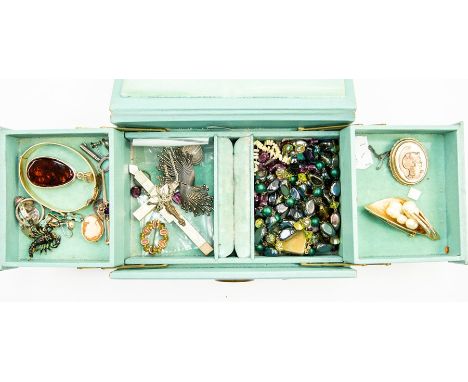 A jewellery box containing a collection of jewellery to include an Edwardian 9ct gold, amethyst and seed pearl brooch with re