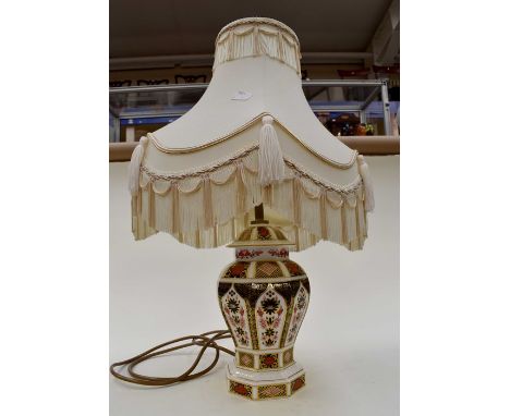 Royal Crown Derby 1128 pattern, table lamp with shade