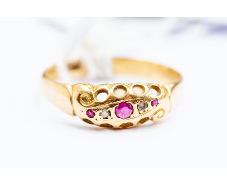 A Victorian ruby and diamond boat head ring, 18ct gold, size P, total gross weight 2.2 grams approx