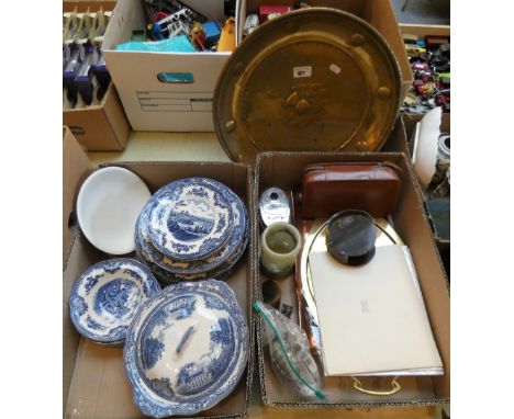 Brass and copper trays, art nouveau, WMF, horn snuff box, magnifying glass, gentlemans toilet set, battery operated vibrating