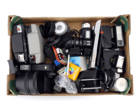 A Selection of Polaroid Instant Cameras and Polaroid Accessories including an SX-70 Alpha SE SLR camera, a 360 Electronic Fla