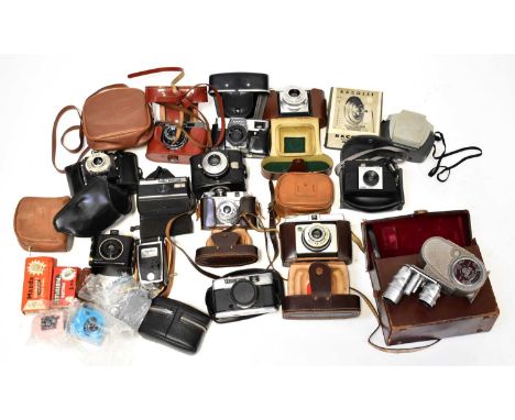 A quantity of vintage cameras and other items, including a cased Bell &amp; Howell model 605 cine camera, an Agfa Isola I, a 
