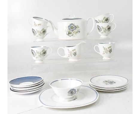 SUSIE COOPER; a twenty-one piece 'Glen Mist' pattern C1035 tea set, comprising six teacups, six saucers, five side plates, a 