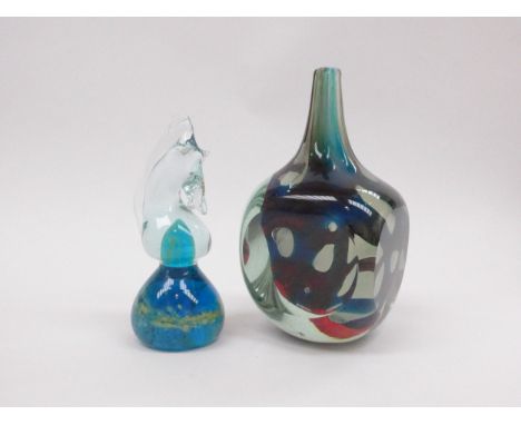 A Mdina art glass cube vase and a Mdina glass horse paperweight, tallest 18cm