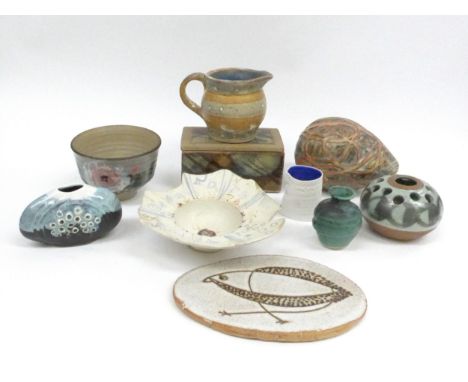 A collection of studio pottery including a Jane Allen bowl, lidded box, egg shaped sculpture, decorative tile etc. Tallest 9c