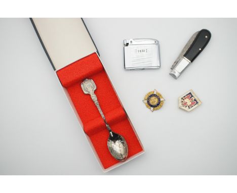Collectors' items including a 1950s lighter, a Headwell Bowling club badge, a Kaufmann and Sons folding knife, and a 1981 Roy