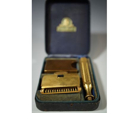 A vintage Ever Ready razor