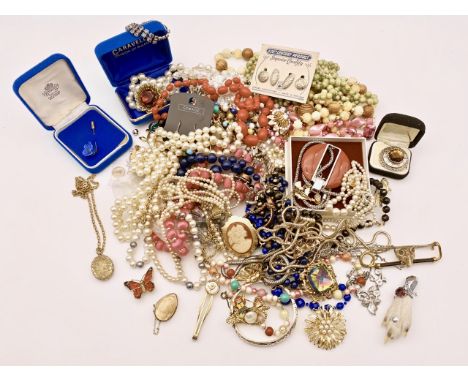 A large quantity of vintage costume jewellery