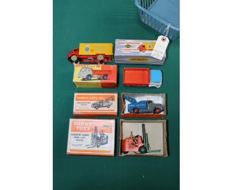 4 Dinky Toys / Supertoys. Big Bedford Van 'Heinz' (923). Baked Bean Tin logo. Commer Breakdown Lorry (25x). Grey chassis cab,