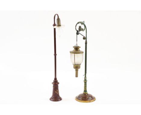 Marklin, Early 20th century street lamp, in cast metal and tinplate, Lamp is brass with its original glass shade, possibly wo