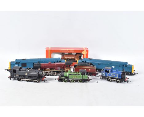 A QUANTITY OF UNBOXED AND ASSORTED TRI-ANG OO GAUGE TRANSCONTINENTAL  LOCOMOTIVES AND ROLLING STOCK