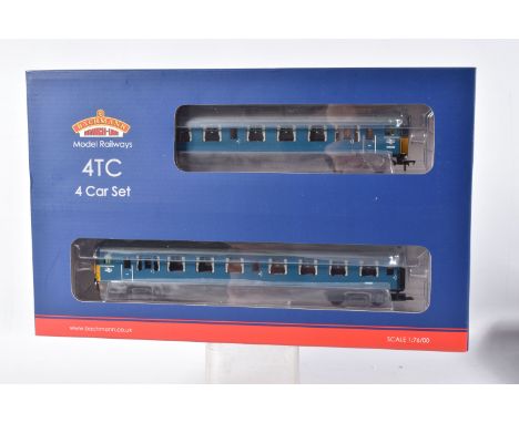 A BOXED BACHMANN OO GAUGE CLASS 4TC FOUR CAR E.M.U. SET, No.32-644Z, Kernow Model Rail Centre Exclusive model, comprising Cla