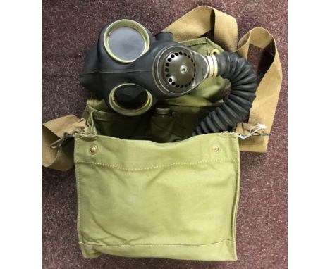 British WWII Army Issue MKVII Gas Mask and carry satchel with any dimming compound, the bag stamped inside MK VII H&amp;S 194