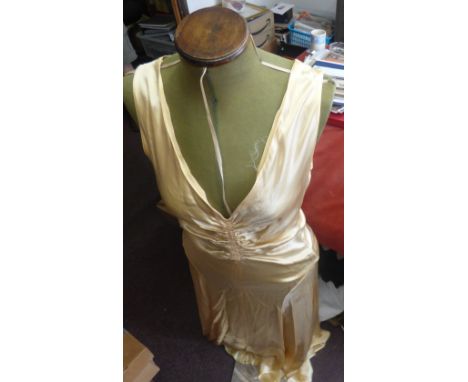 Period 1930's Evening Dress, Luscious Silk-Satin gown. Magnificent design with delicate shirring on the front bodice and a pl