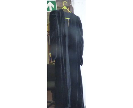 Ladies 1910/20's Black Velvet evening Cloak/Coat dress. This stunning cloak or coat was constructed of luxurious black velvet