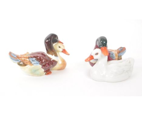 Herend - Two pair of vintage 20th century Herend model 5036 porcelain duck figures. Each figure in the form of two ducks, pai