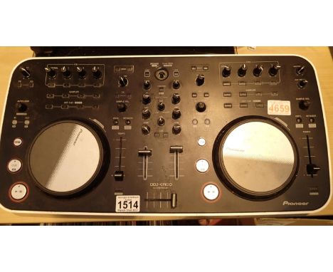 Pioneer DDJ-ERGO Dj controller. P&amp;P Group 3 (£25+VAT for the first lot and £5+VAT for subsequent lots) 