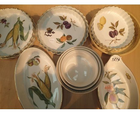 Quantity of Royal Worcester kitchenware. Not available for in-house P&amp;P, contact Paul O'Hea at Mailboxes on 01925 659133 