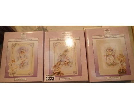 Selection of Leonardo Collection themed ceramic photo frames, other ceramics and glassware. Not available for in-house P&amp;