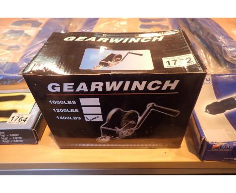 New boxed 1400lbs gear winch. P&amp;P Group 1 (£14+VAT for the first lot and £1+VAT for subsequent lots) 