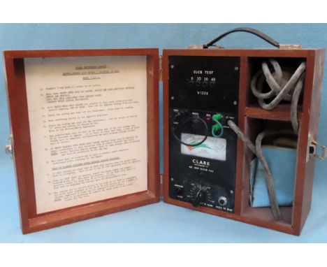 Vintage mahogany cased Clkare Instrument Co. N/E Loop Tester V133. Approx. 14 x 29 x 24cms

used not tested 