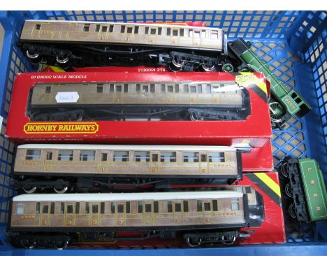 Two Hornby "OO"/4mm L.N.E.R Green Steam Locomotives - Ref R.252 Class J83 R/No. 8477 Tank, missing small parts, fair, boxed -